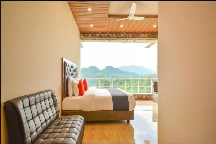 Nakshatra Resort Shimla King room