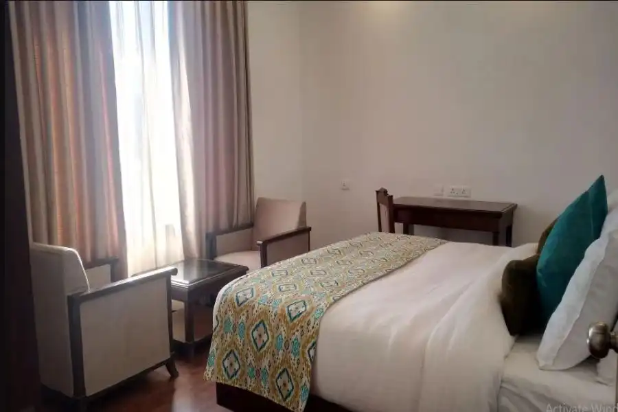 The Fern Surya Resort Shimla Hazel suite room